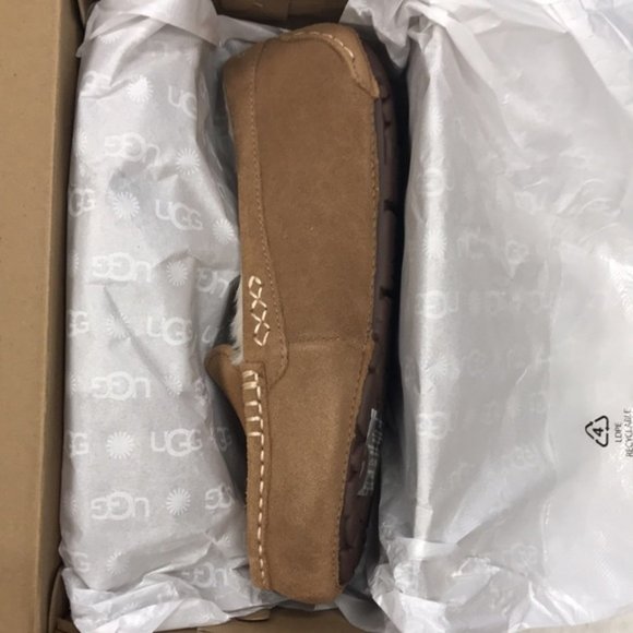 UGG Women's Ansley Slipper Moccasins - Picture 12 of 12
